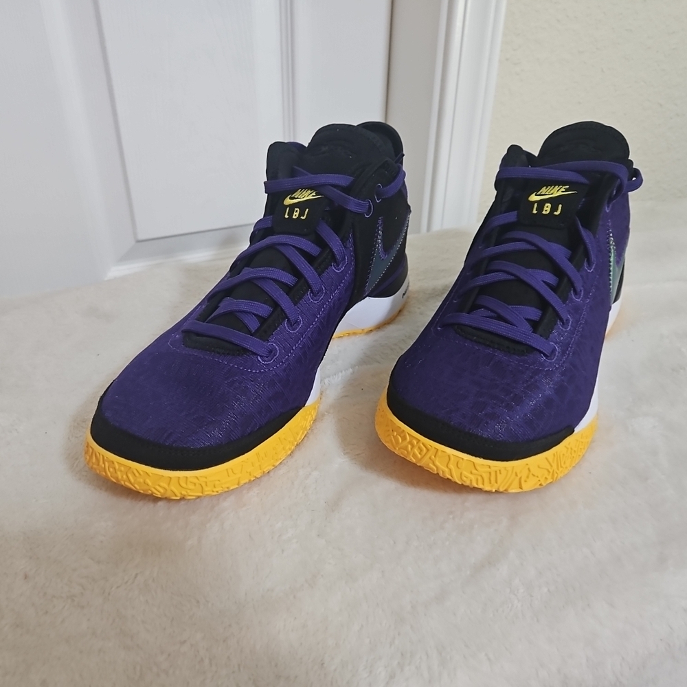 Nike LeBron NXXT Gen Lakers Men's Basketball Shoes Size 11.5 DR8784-500 No Box